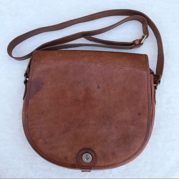 Bojola Italian Leather Magnetic Closure Cross-Bag - Picture 8 of 10